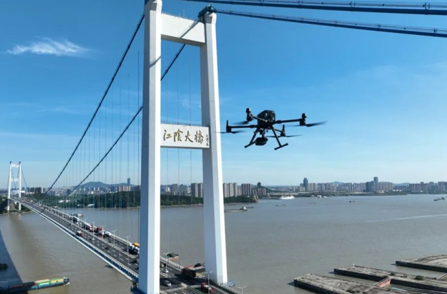 L2 點(diǎn)云建模、H30 高清拍攝｜無(wú)人機(jī)巡檢江陰大橋